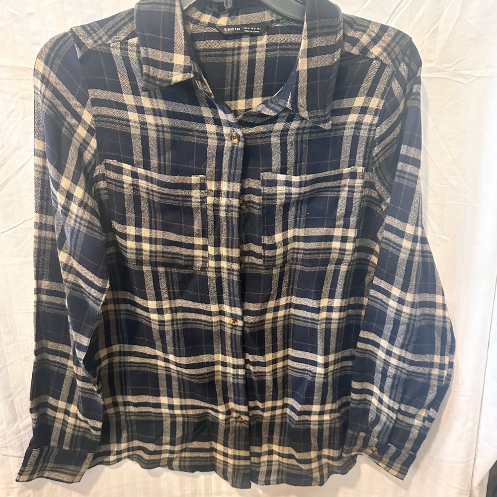 SHEIN Flannel Size M.  USA 6